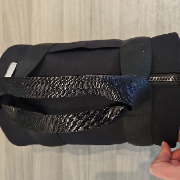 Lululemon knot nylon mini barrel duffle - Picture 2 of 4